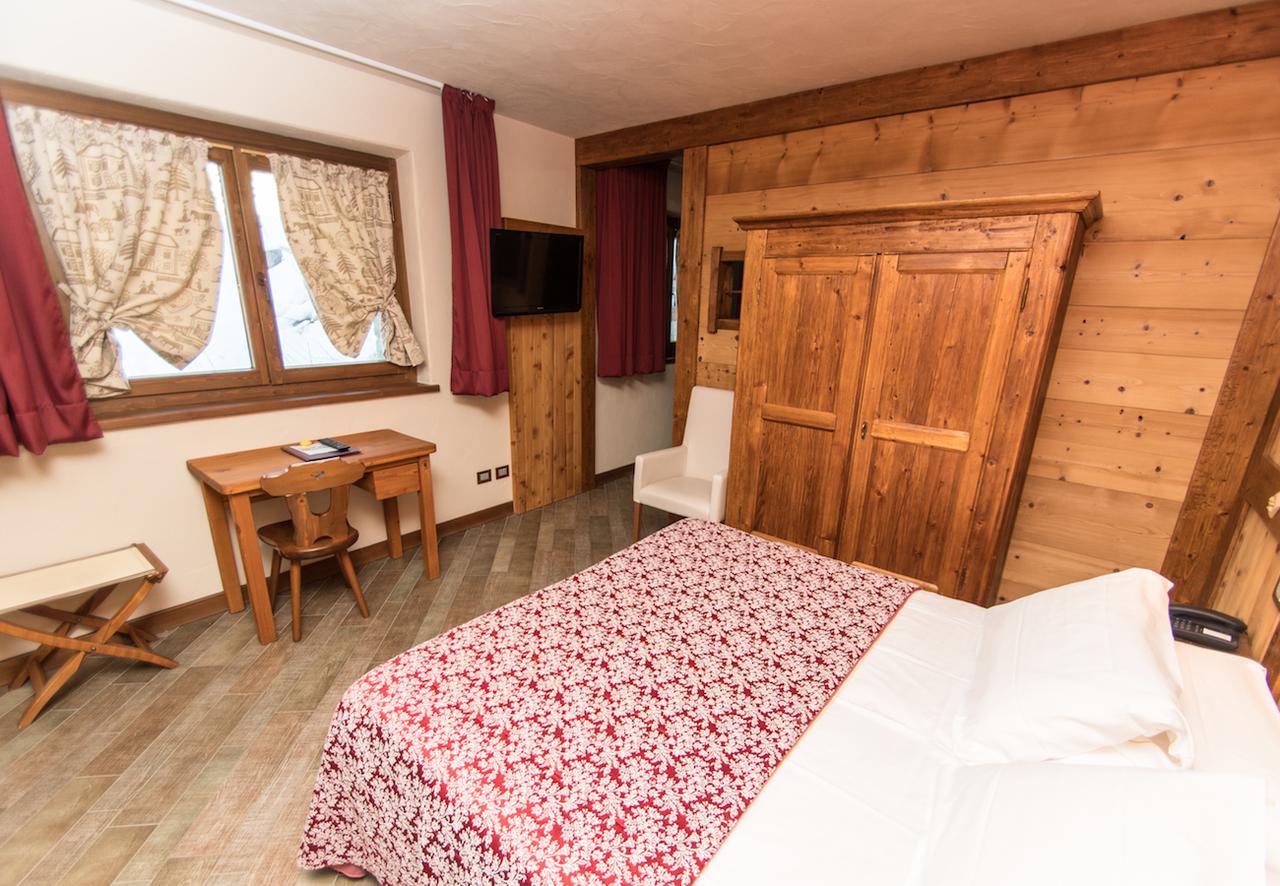 Limone Palace Aparthotel Limone Piemonte Bagian luar foto