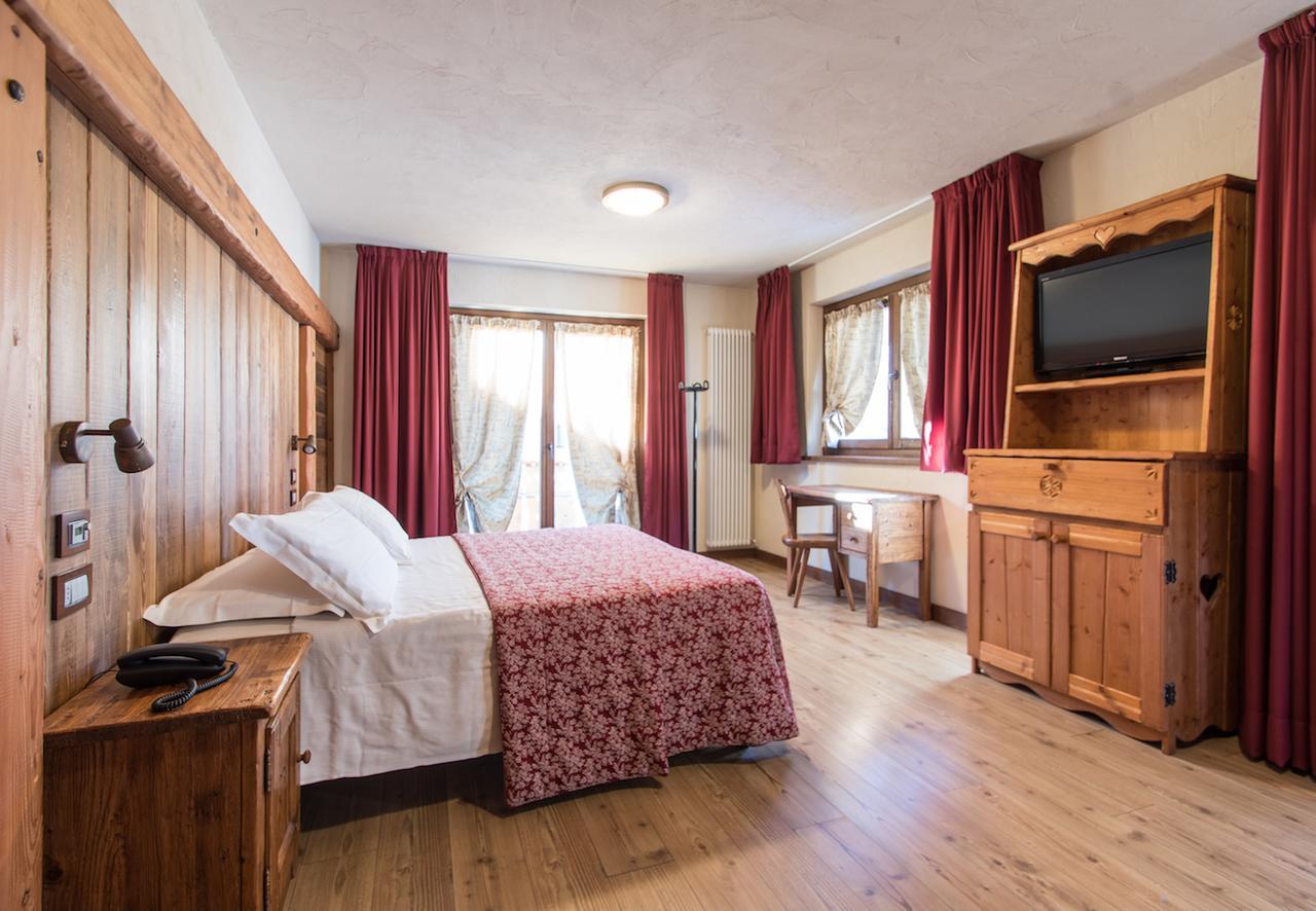 Limone Palace Aparthotel Limone Piemonte Bagian luar foto