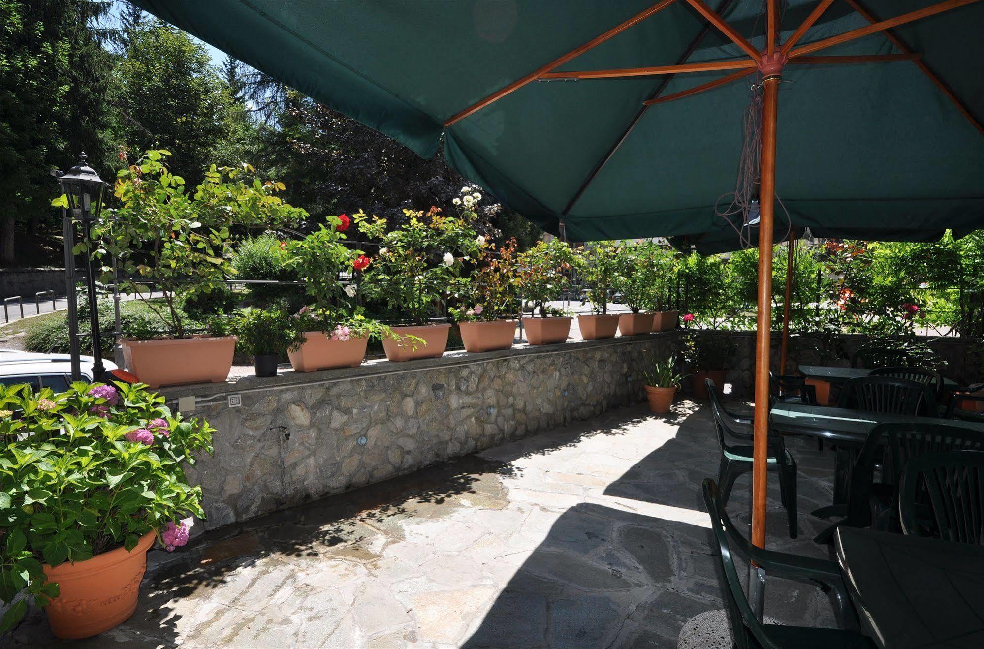 Limone Palace Aparthotel Limone Piemonte Bagian luar foto