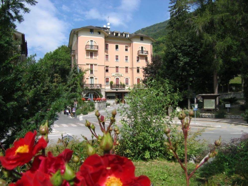 Limone Palace Aparthotel Limone Piemonte Bagian luar foto