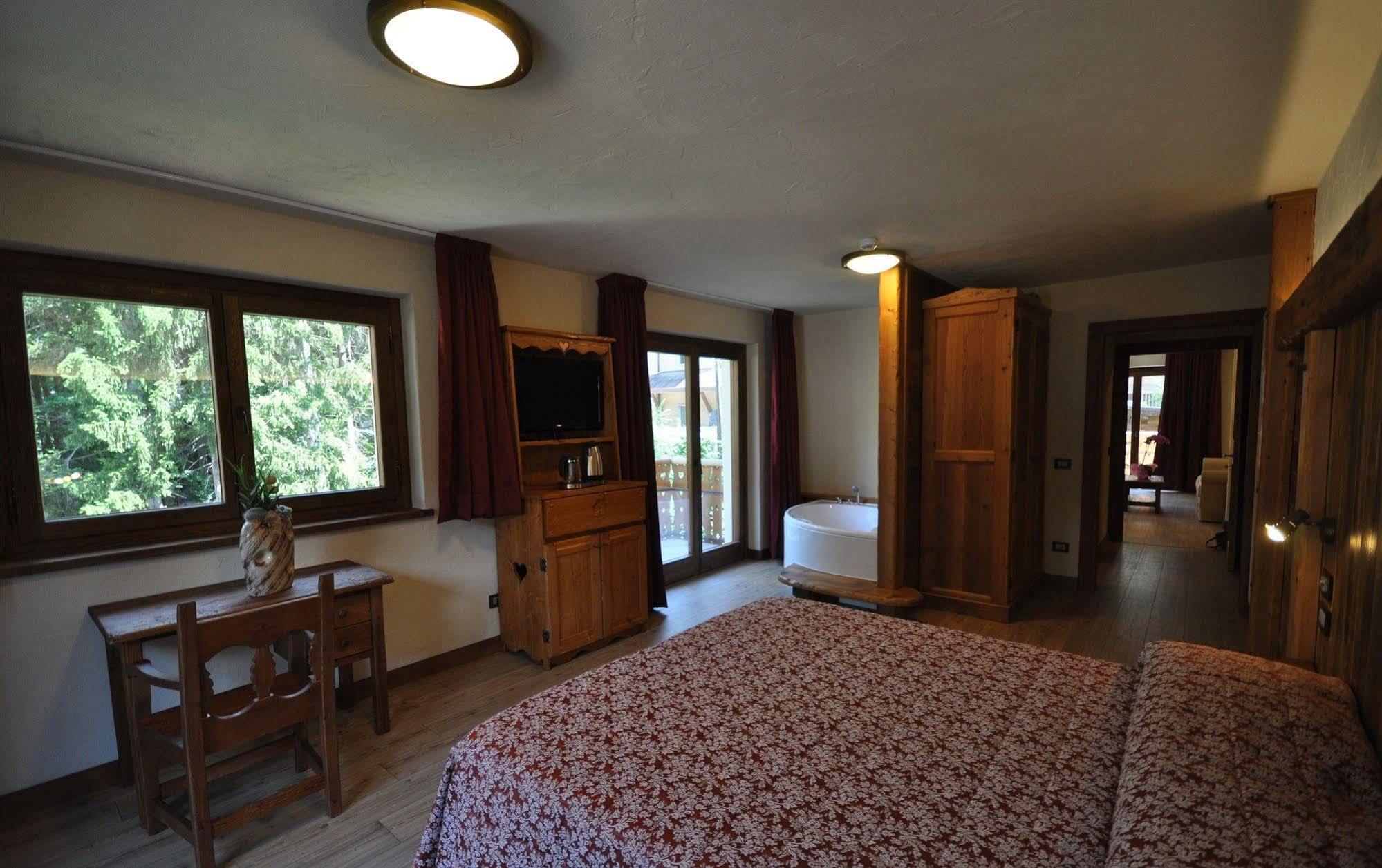 Limone Palace Aparthotel Limone Piemonte Bagian luar foto