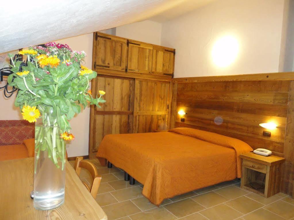Limone Palace Aparthotel Limone Piemonte Bagian luar foto