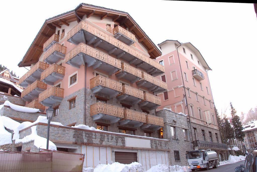 Limone Palace Aparthotel Limone Piemonte Bagian luar foto